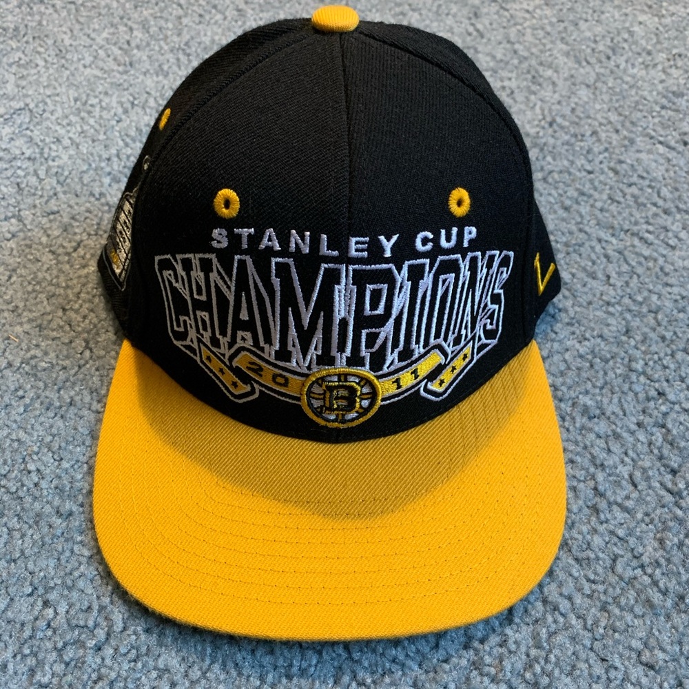 Vintage Boston Bruins Championship Snapback